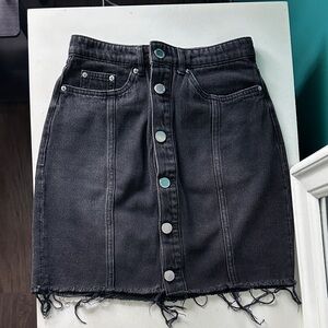 H&M Black Pencil Skirt Knee-Length Casual